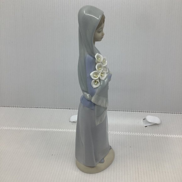 Vintage  LLADRO GRACEFUL Lady With Calla Lillies Flowers #4650 * RETIRED * - Picture 4 of 10